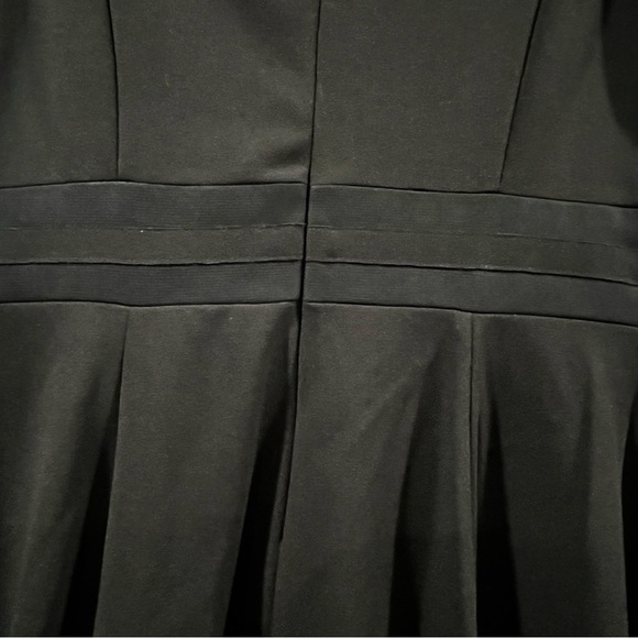 Calvin Klein Elegant Black Midi Dress - Picture 6 of 8